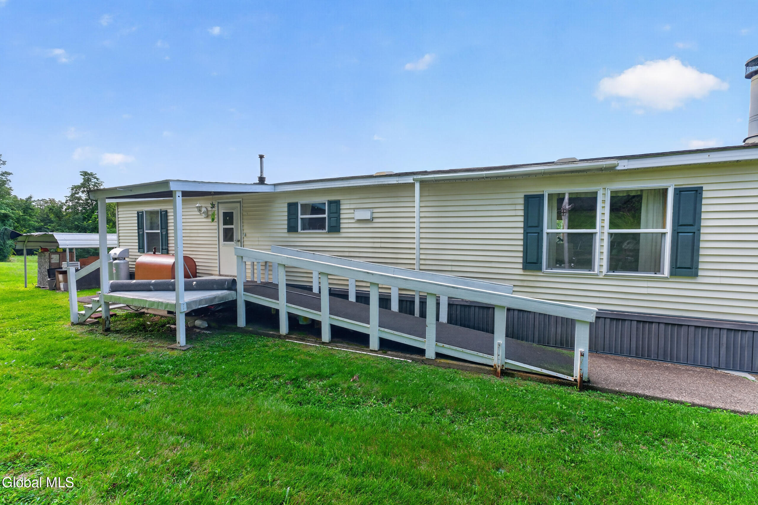94 Cushman Road Pittstown NY 12121