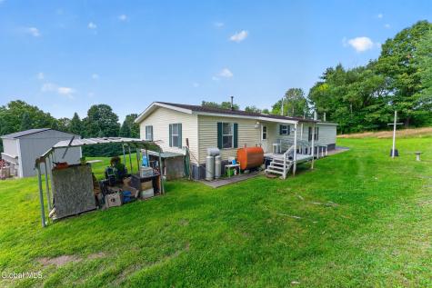 94 Cushman Road Pittstown NY 12121