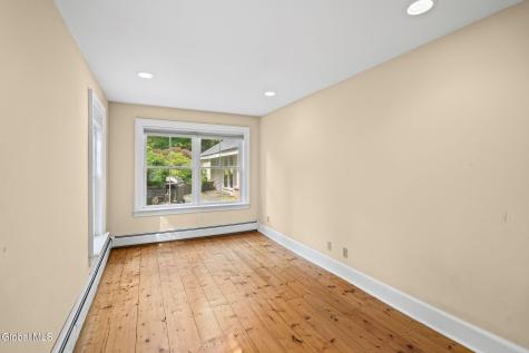 16 Maple Avenue Troy NY 12180