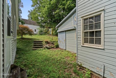 16 Maple Avenue Troy NY 12180
