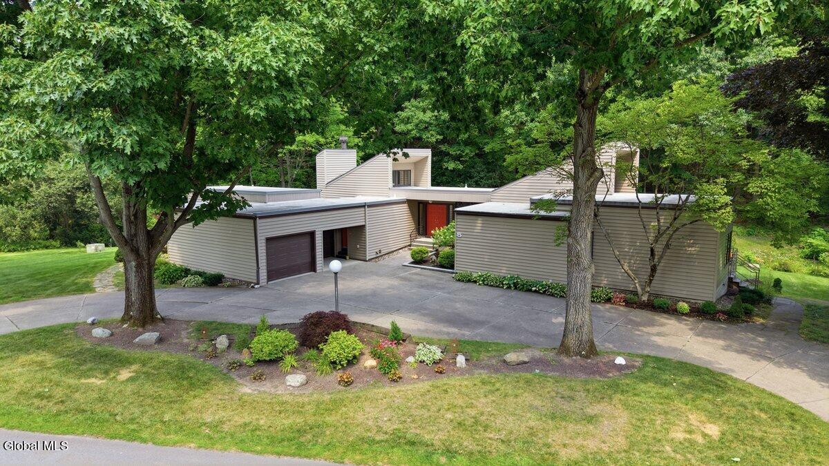 5 Newell Court Albany NY 12204