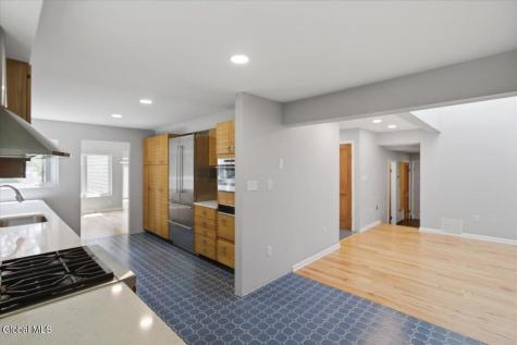 5 Newell Court Albany NY 12204
