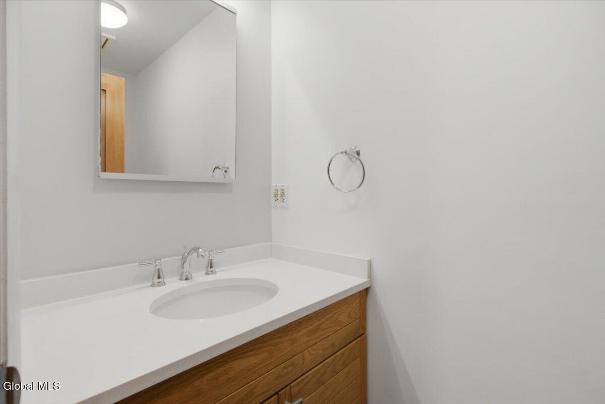 5 Newell Court Albany NY 12204