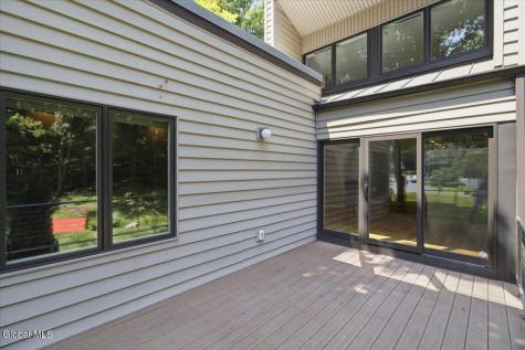 5 Newell Court Albany NY 12204