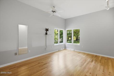 5 Newell Court Albany NY 12204