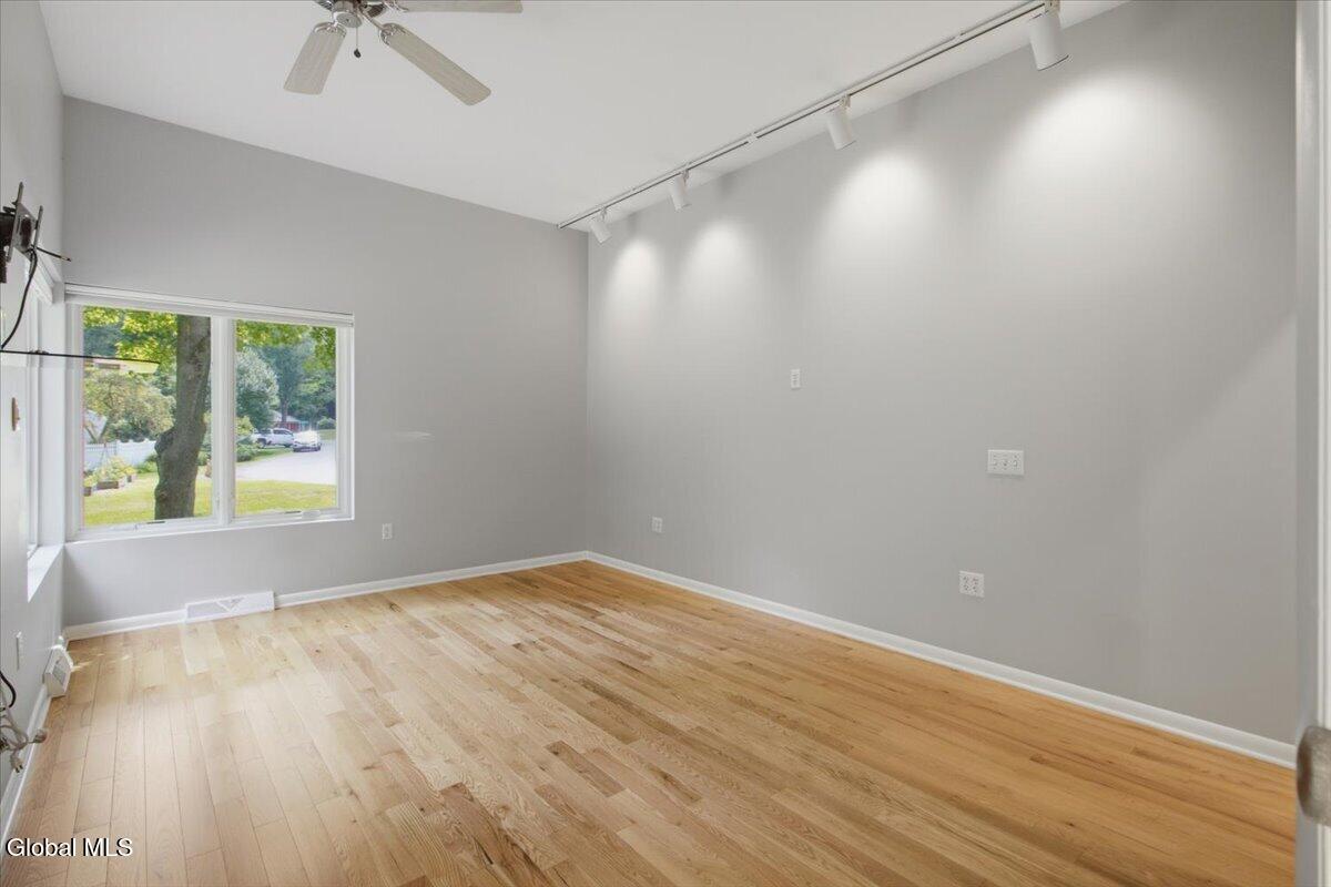 5 Newell Court Albany NY 12204