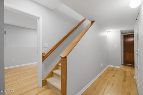 5 Newell Court Albany NY 12204
