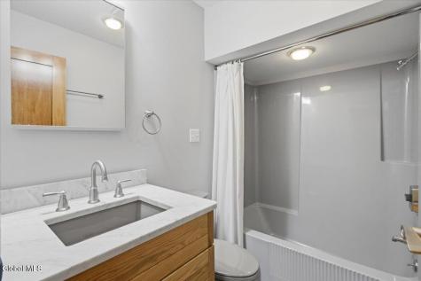 5 Newell Court Albany NY 12204
