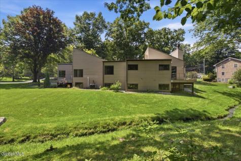 5 Newell Court Albany NY 12204