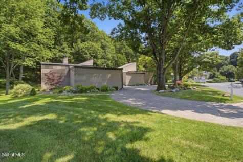 5 Newell Court Albany NY 12204