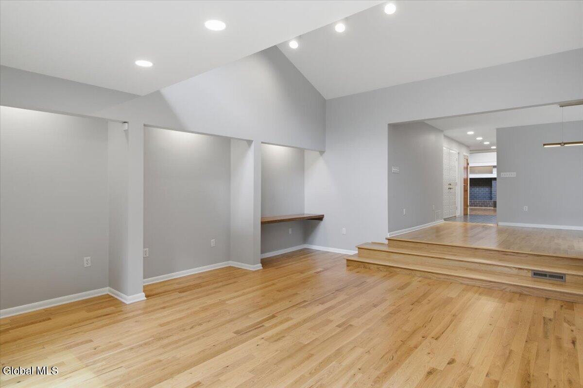 5 Newell Court Albany NY 12204