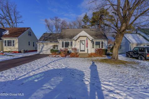 36 Marion Boulevard Glenville NY 12302