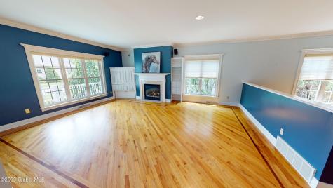 23 Thoroughbred Drive Saratoga Springs NY 12866