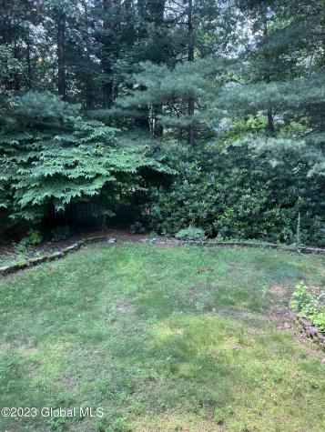 23 Thoroughbred Drive Saratoga Springs NY 12866