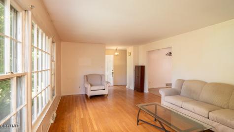 412 Mcclellan Road Nassau NY 12123
