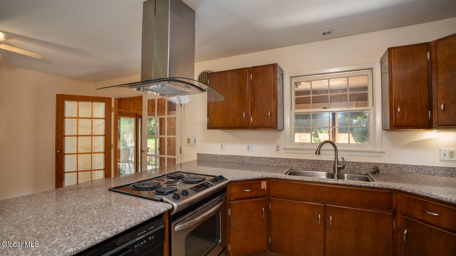 412 Mcclellan Road Nassau NY 12123