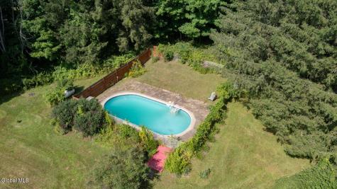 412 Mcclellan Road Nassau NY 12123