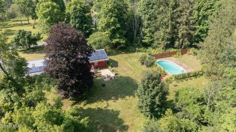 412 Mcclellan Road Nassau NY 12123