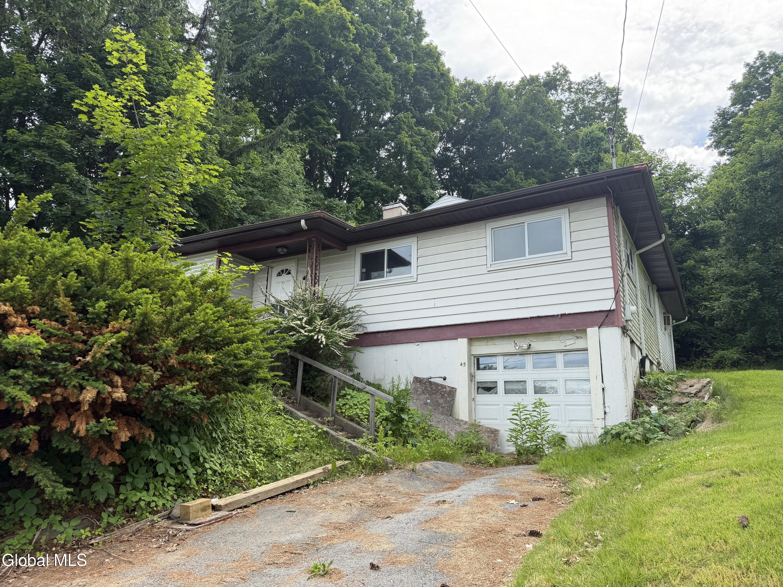 45 Harris Avenue Mechanicville NY 12118