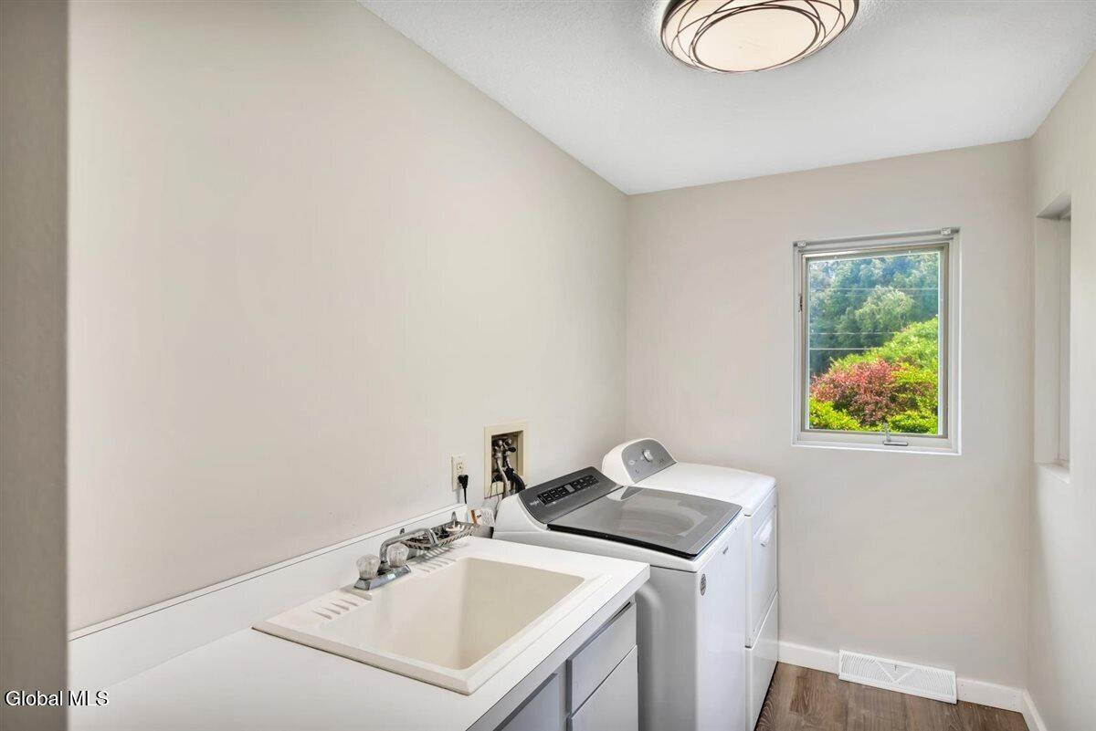758 Feura Bush Road Delmar NY 12054