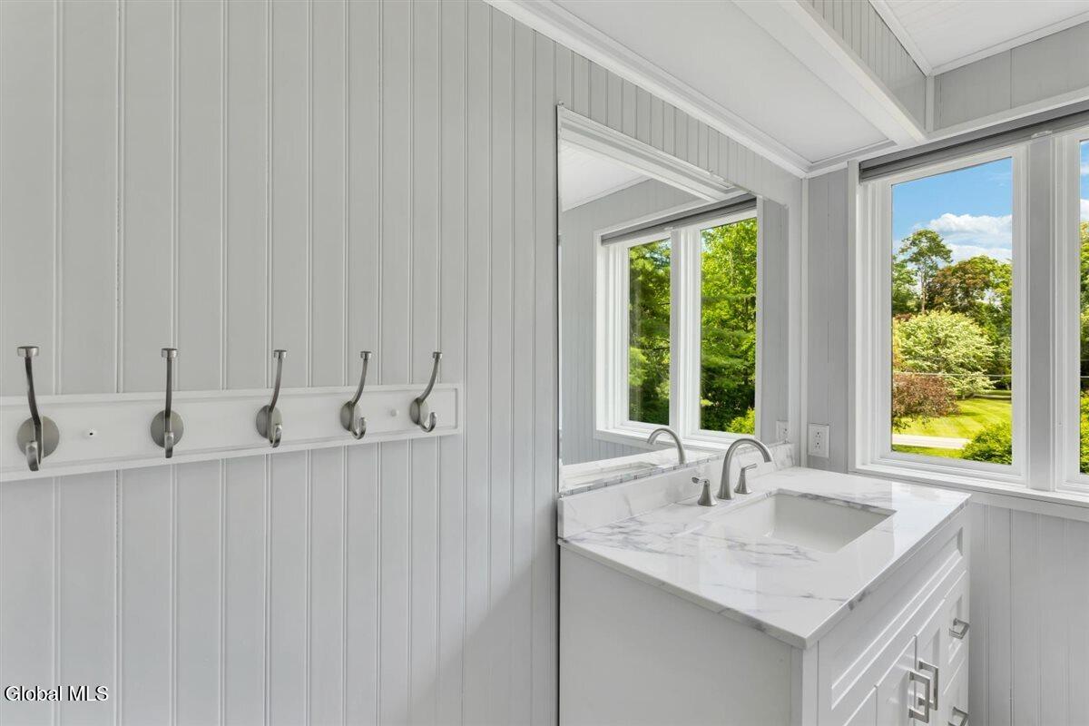 758 Feura Bush Road Delmar NY 12054