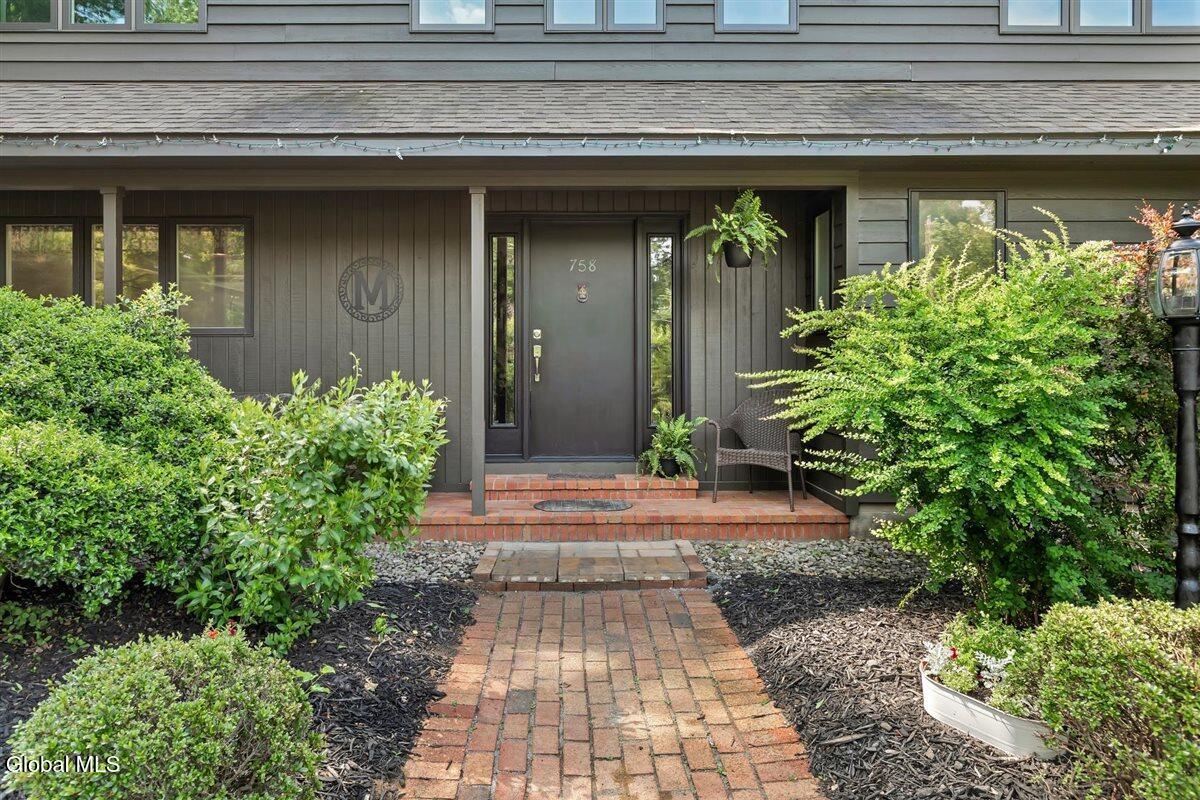 758 Feura Bush Road Delmar NY 12054