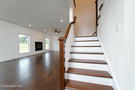 8 Creek Road Rensselaer NY 12198