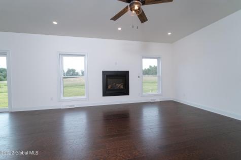 8 Creek Road Rensselaer NY 12198