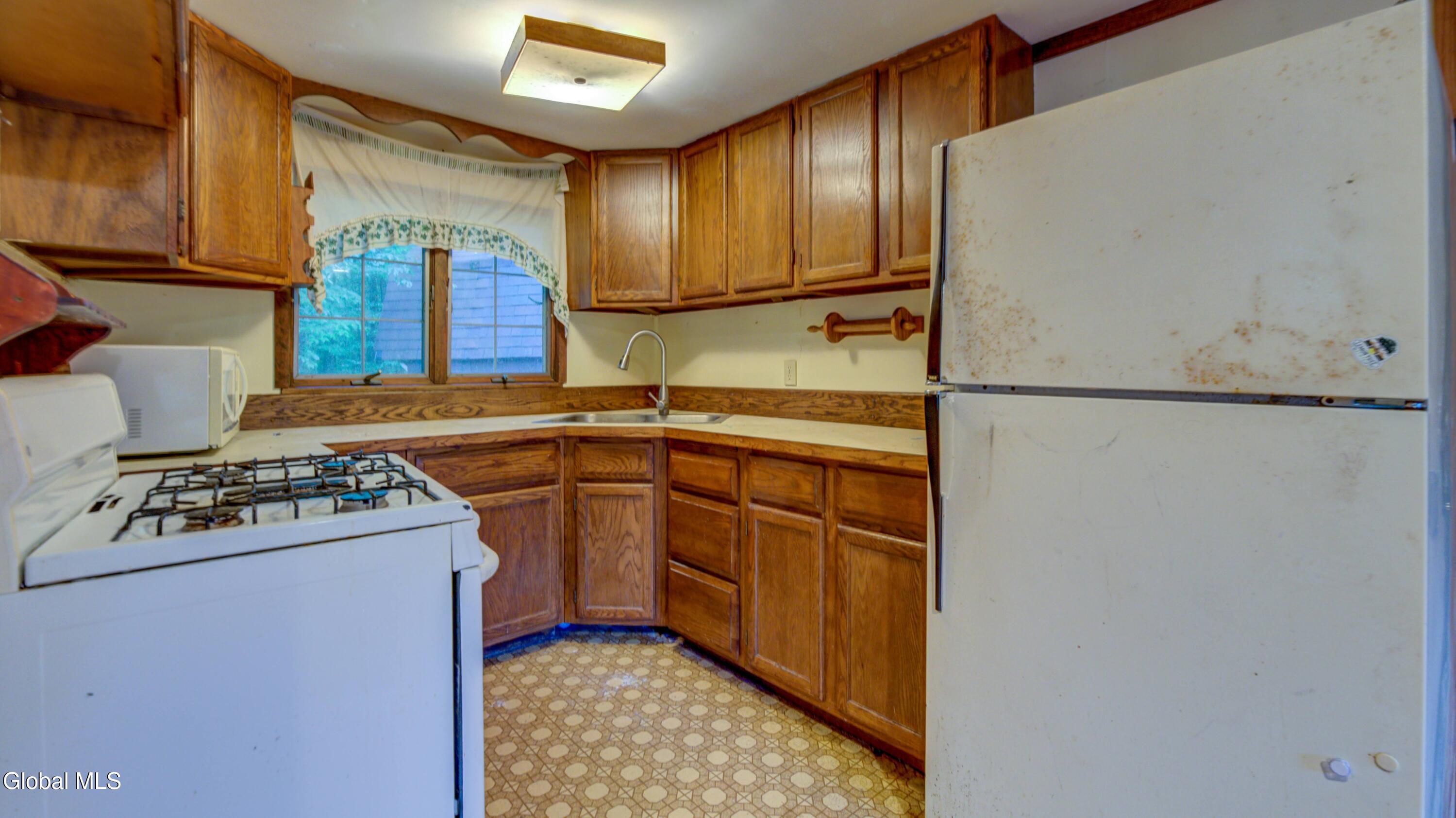 612 S Shore Road Speculator NY 12164
