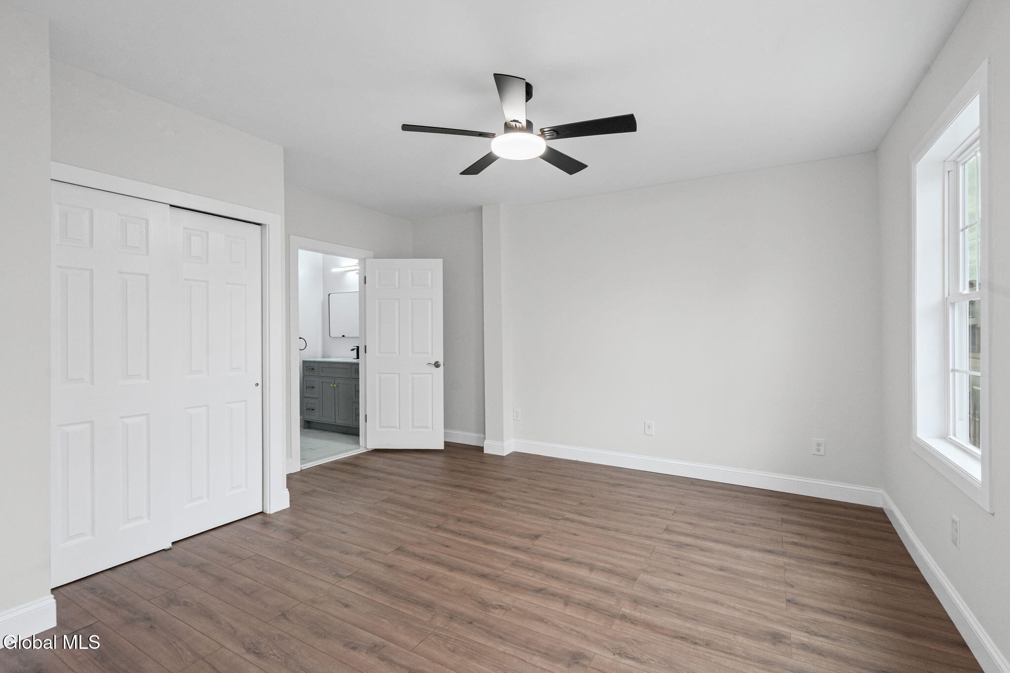 16 Broad Street Waterford NY 12188