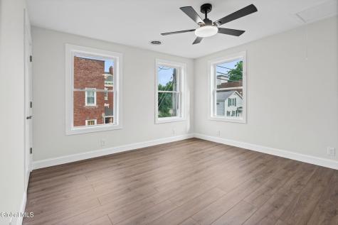 16 Broad Street Waterford NY 12188