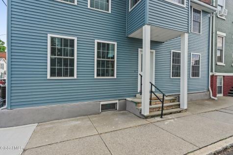 16 Broad Street Waterford NY 12188