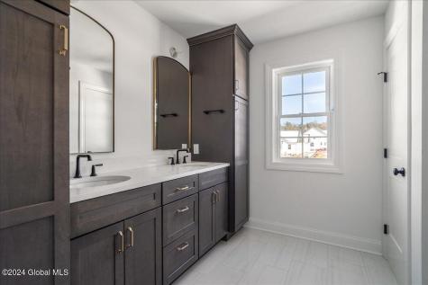 4 Brookhaven Court Saratoga Springs NY 12866