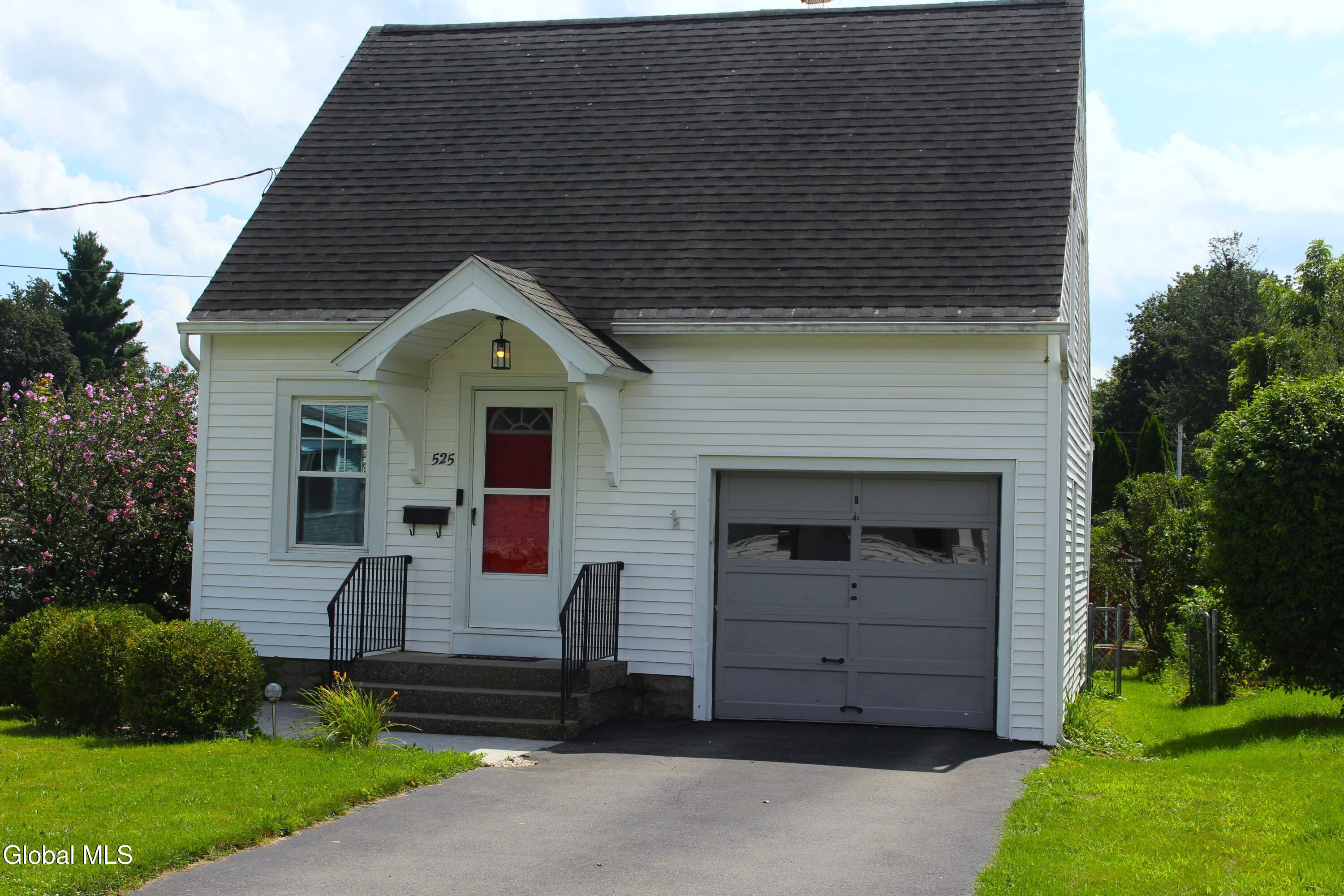525 Orlinda Avenue Schenectady NY 12302