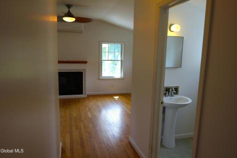 525 Orlinda Avenue Schenectady NY 12302