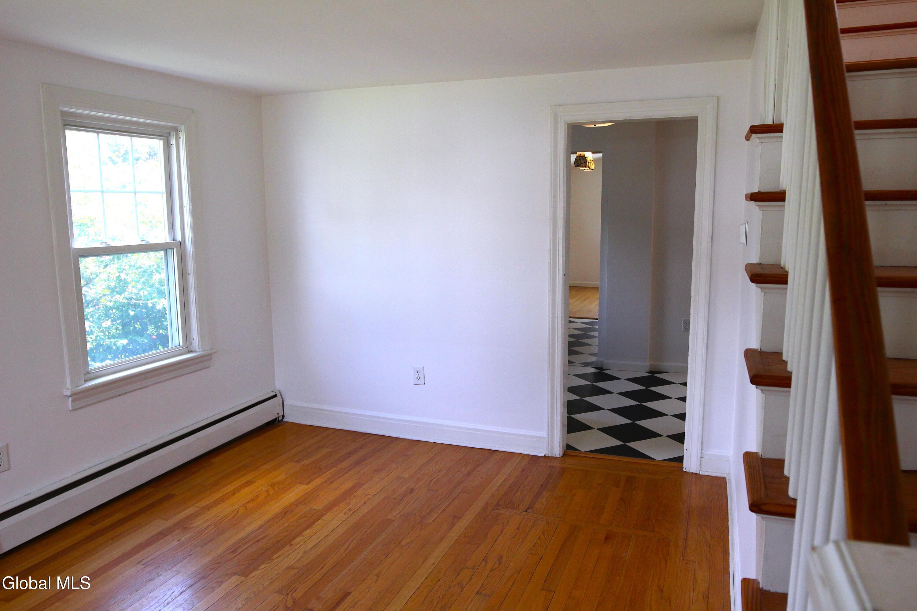 525 Orlinda Avenue Schenectady NY 12302