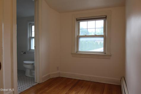 525 Orlinda Avenue Schenectady NY 12302