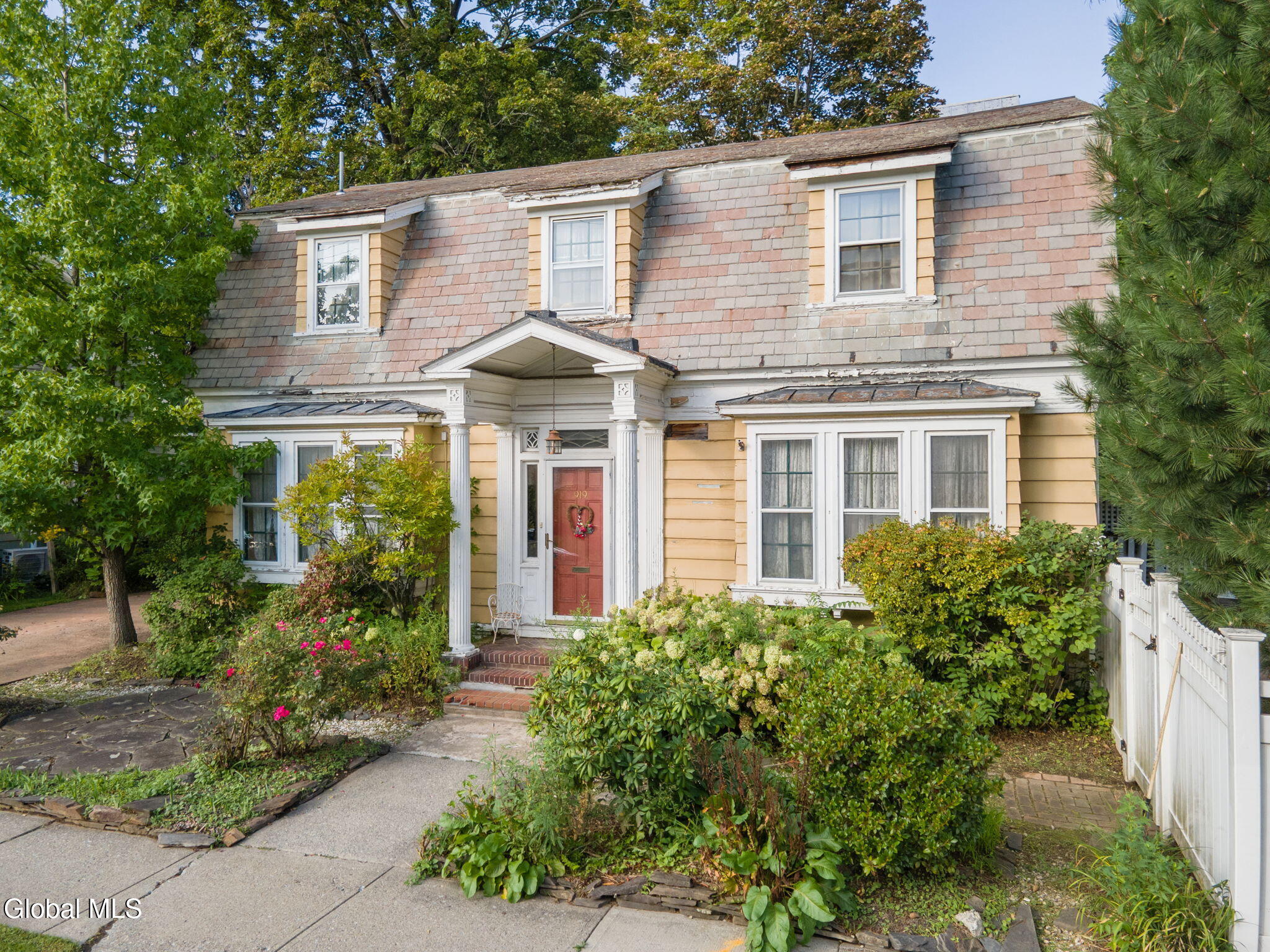 919 Myrtle Avenue Albany NY 12208