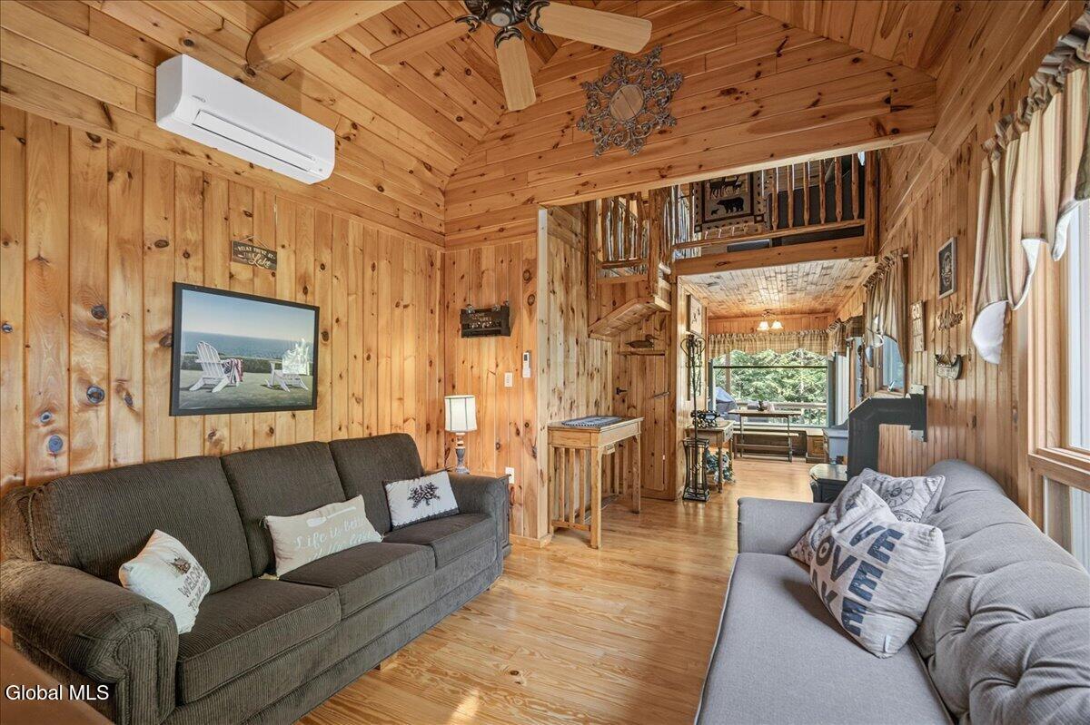 48 Whits End Way Schroon Lake NY 12870
