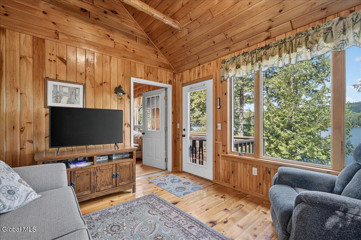 48 Whits End Way Schroon Lake NY 12870