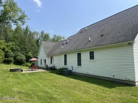 140 Berry Lane Cobleskill NY 12043