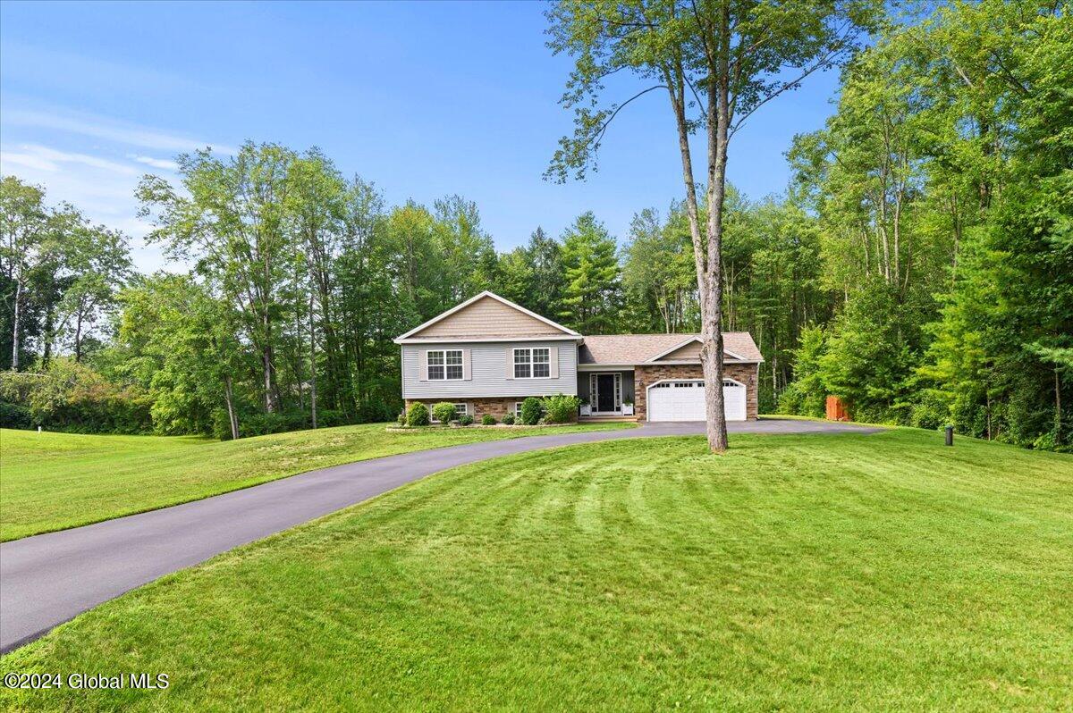 5 Thornapple Drive Gansevoort NY 12831