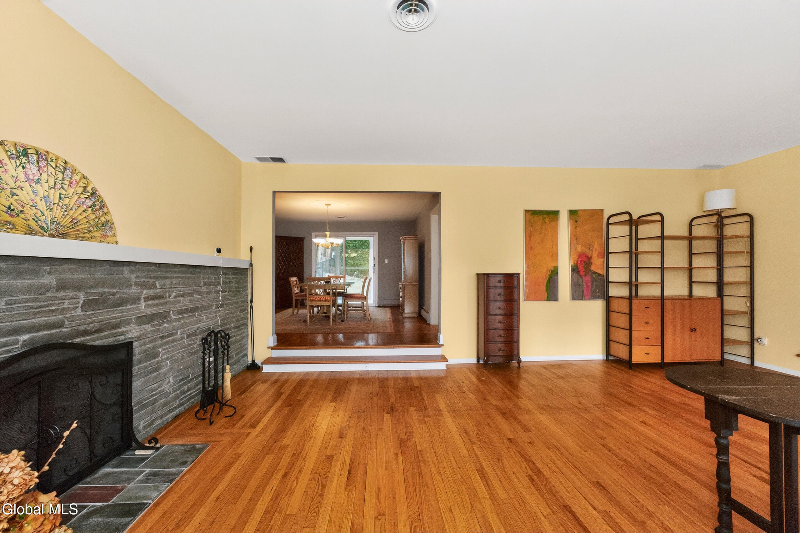 7 N Maple Lane Albany NY 12211