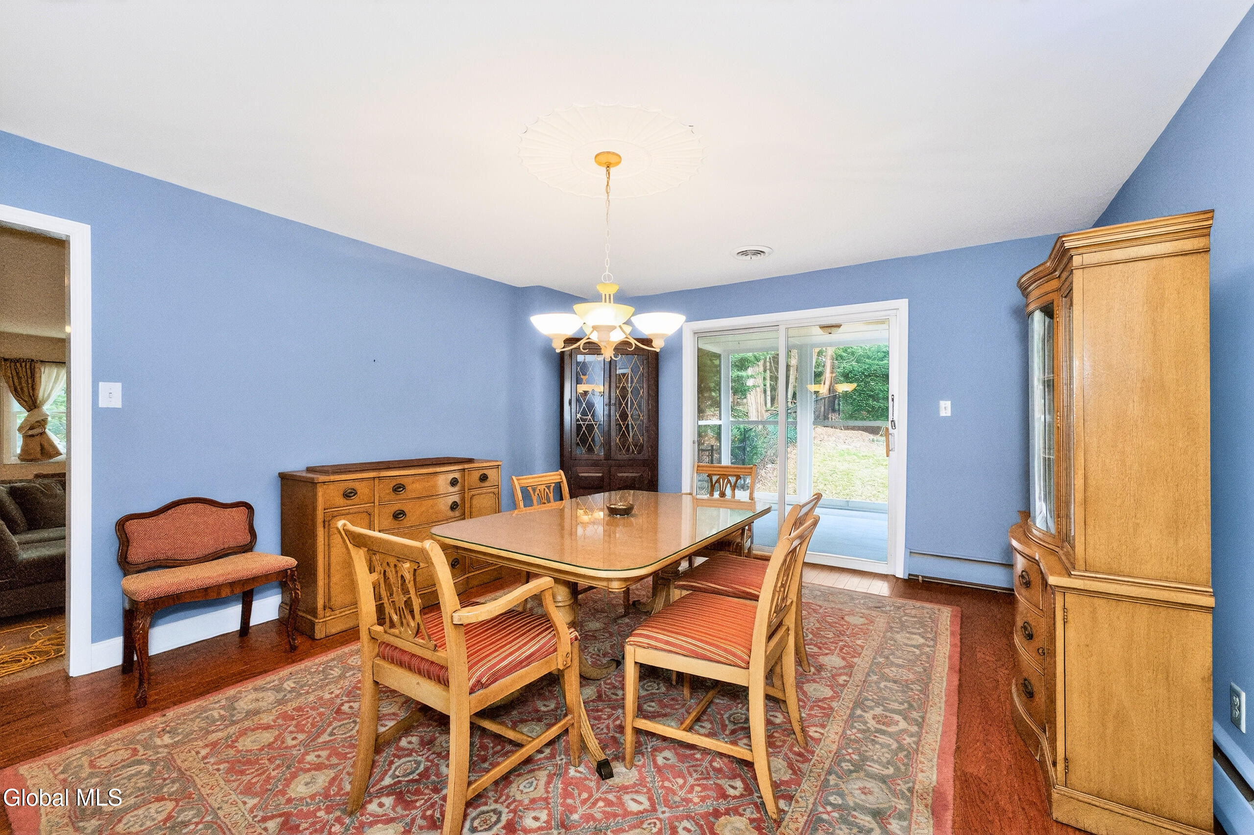 7 N Maple Lane Albany NY 12211