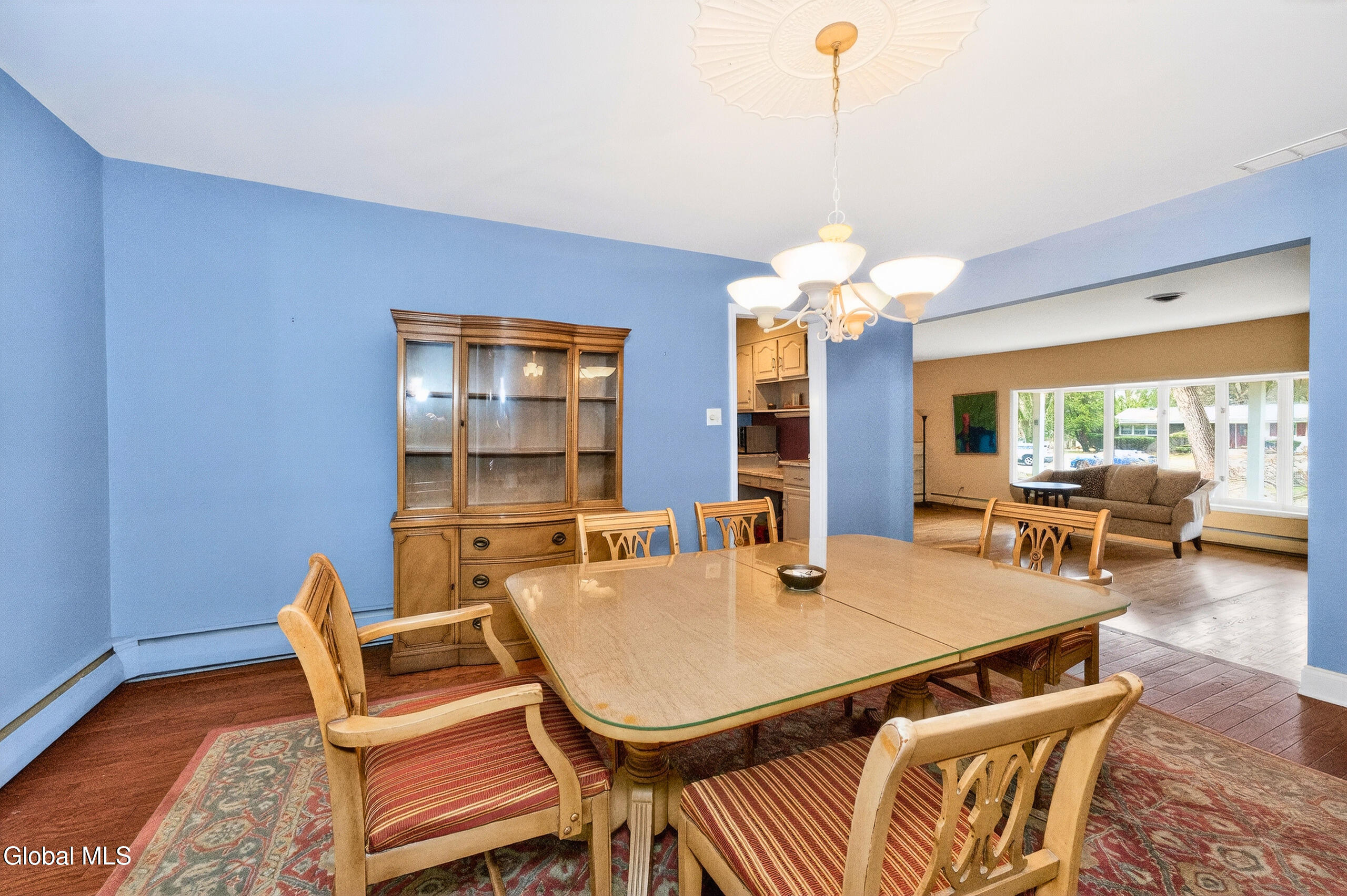 7 N Maple Lane Albany NY 12211
