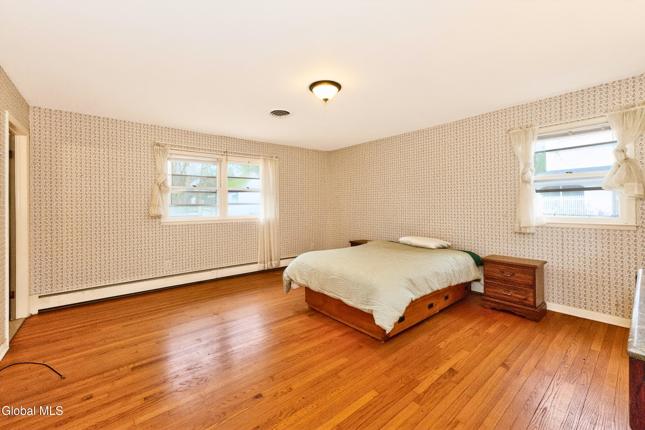 7 N Maple Lane Albany NY 12211