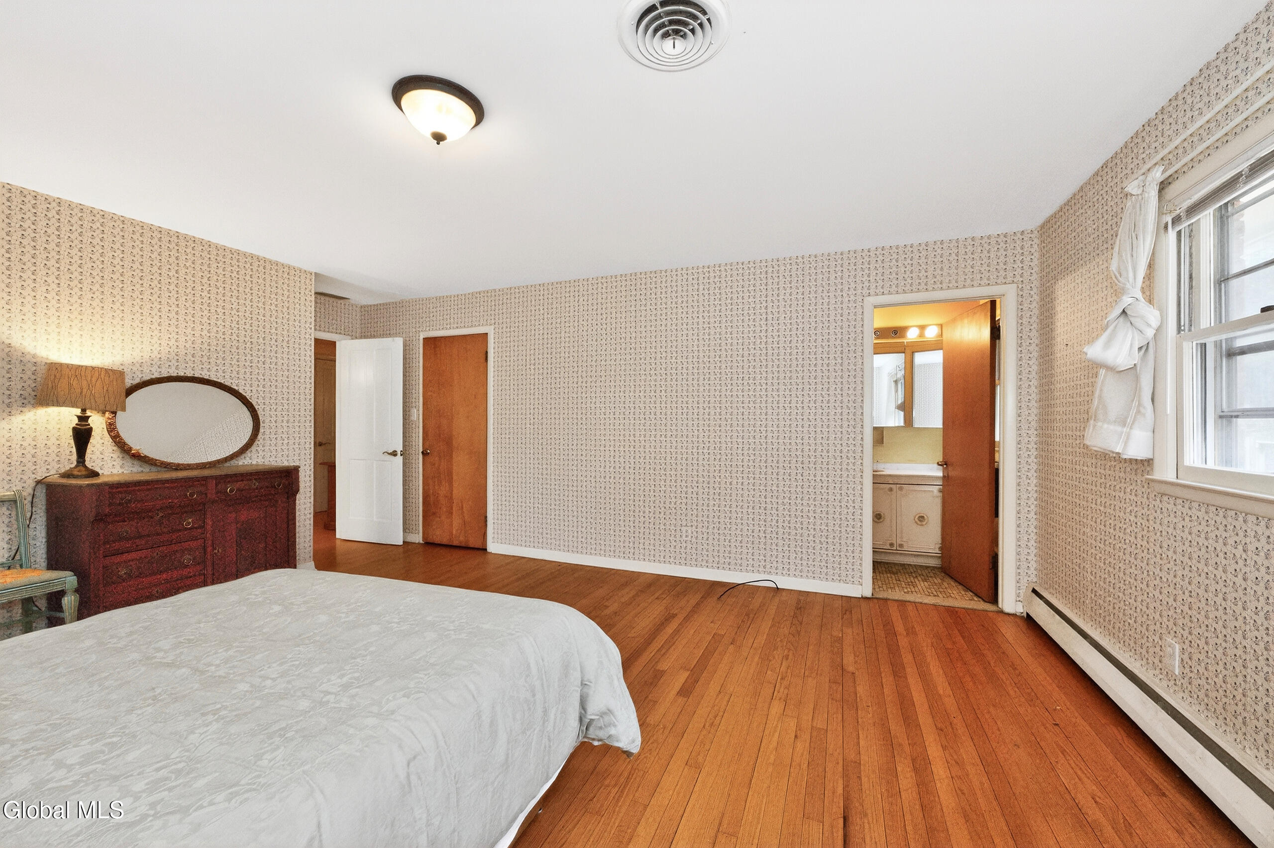 7 N Maple Lane Albany NY 12211