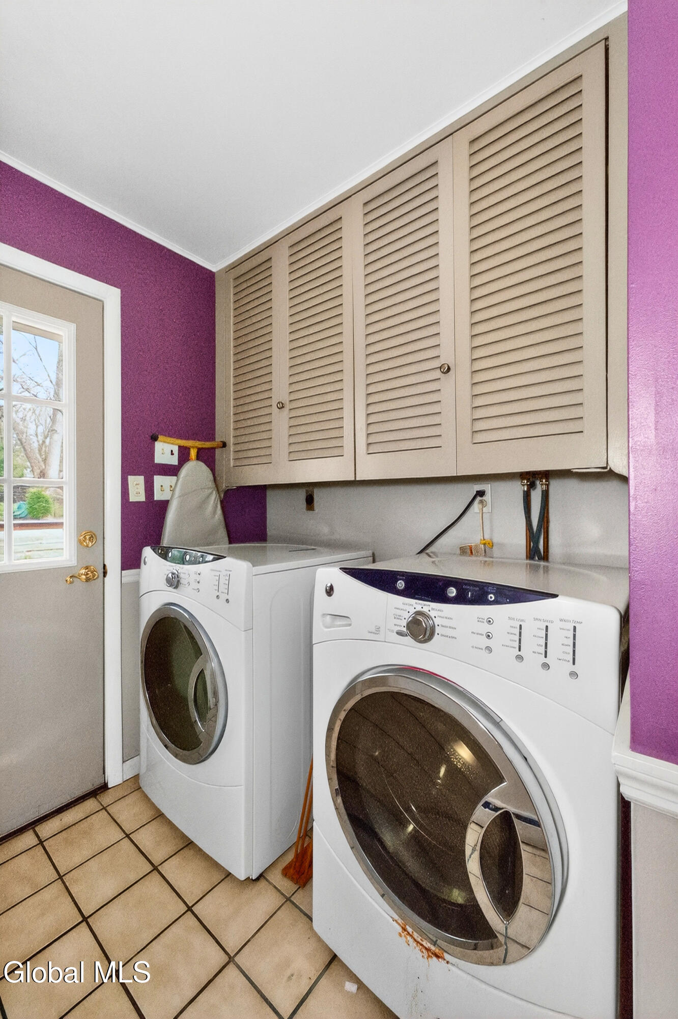 7 N Maple Lane Albany NY 12211