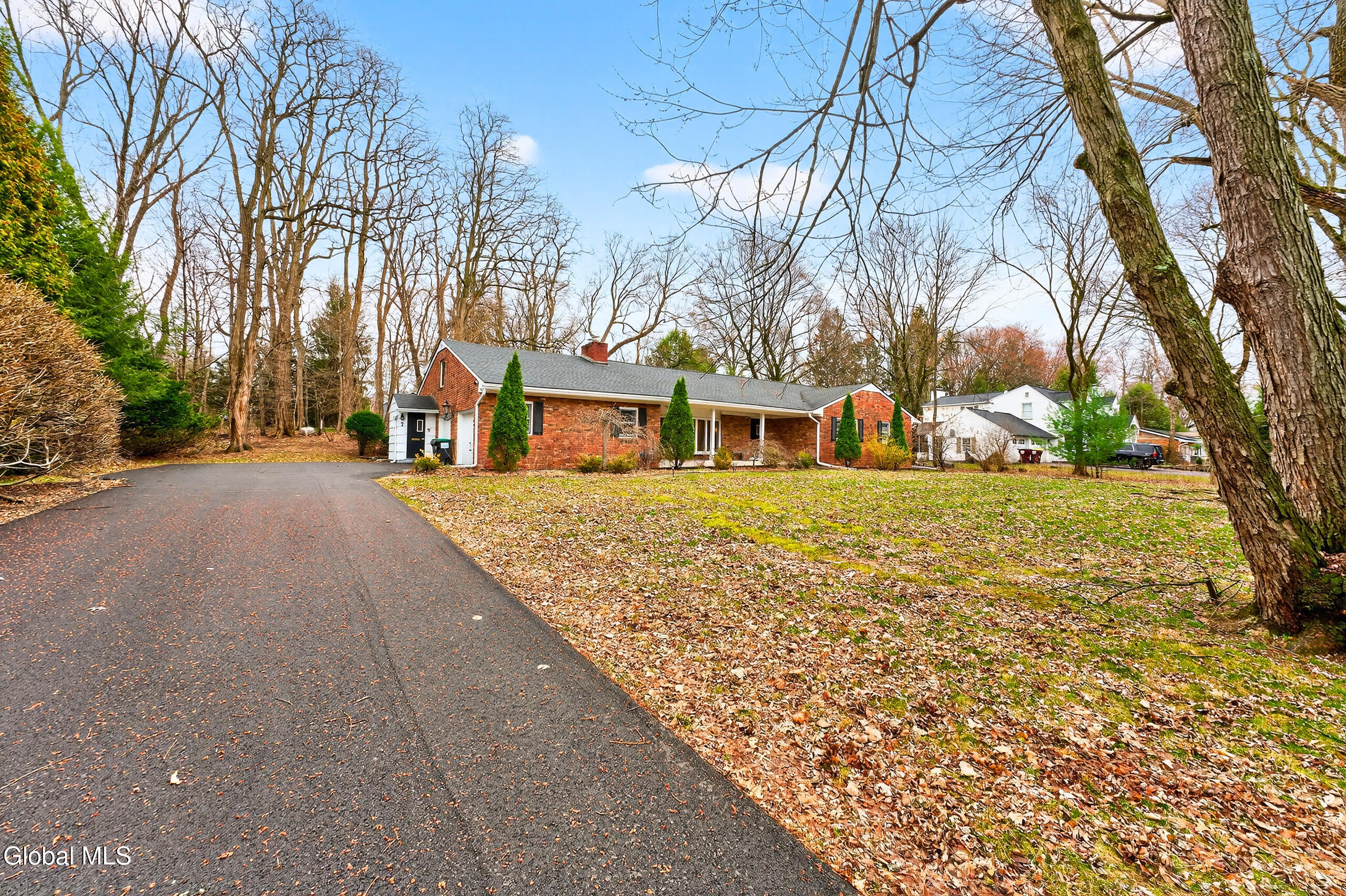 7 N Maple Lane Albany NY 12211