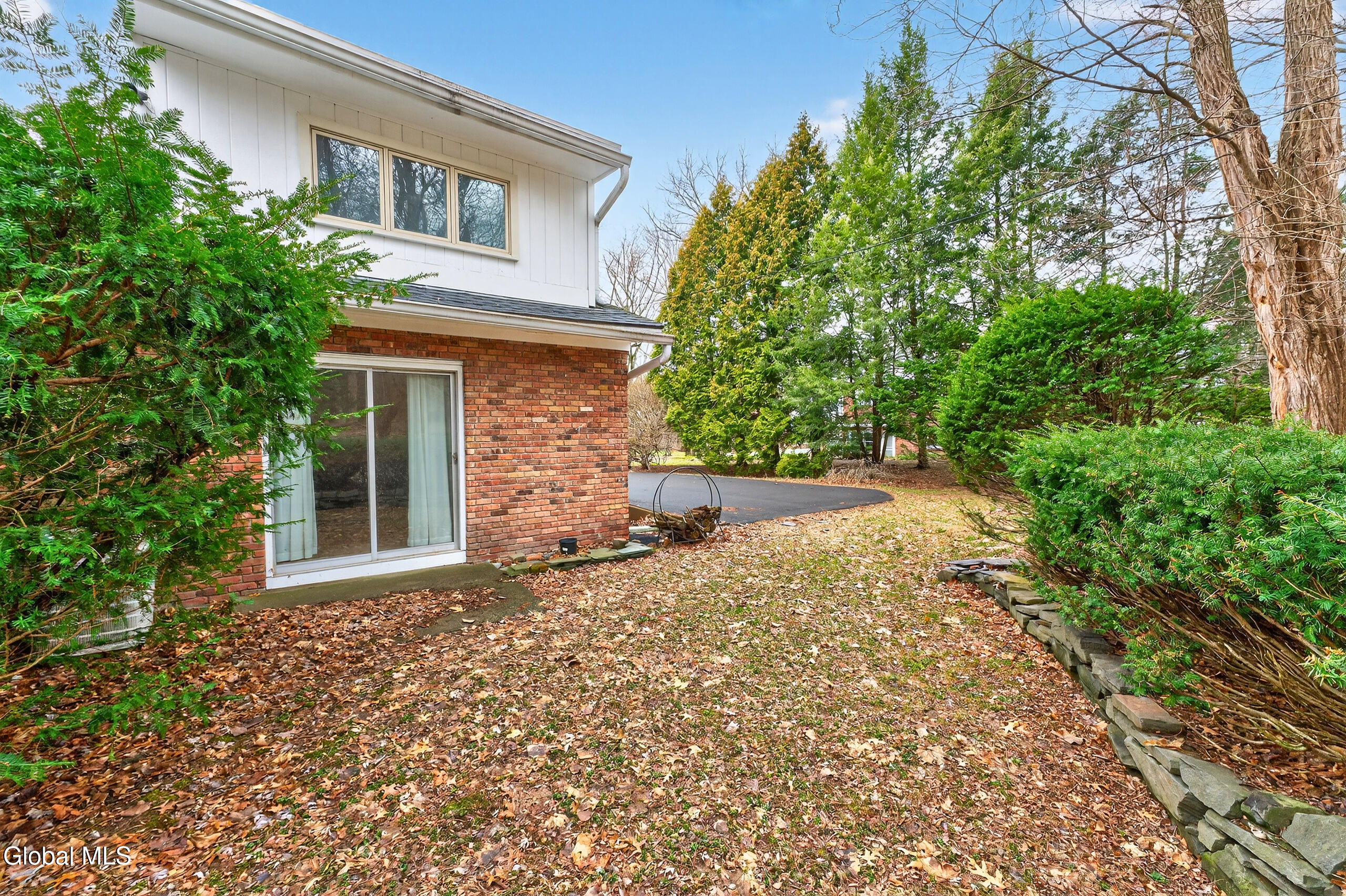7 N Maple Lane Albany NY 12211